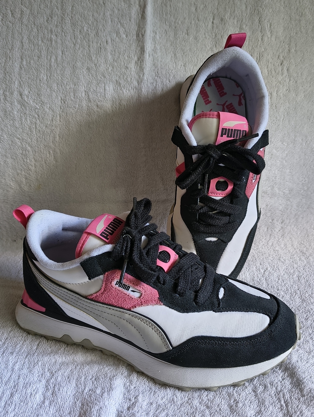 Women's Puma Rider FV Sneakers Size 9
